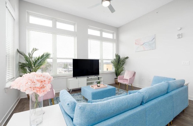Spacious 2BR Broadripple Village