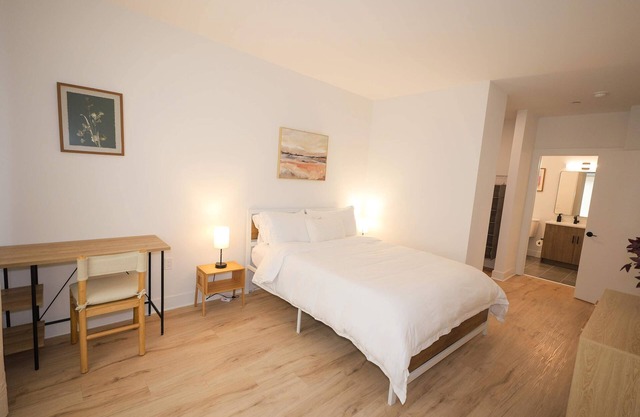 Spacious 2BR Family Retreat - Parking & Kids Room