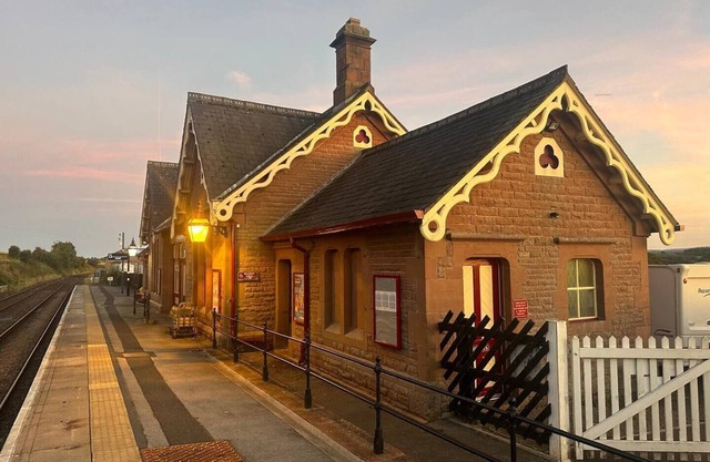 Spacious 3 bed apartment - pet friendly - Scotsman a spotless & unique 3 bed cottage with EV & free parking near lakes