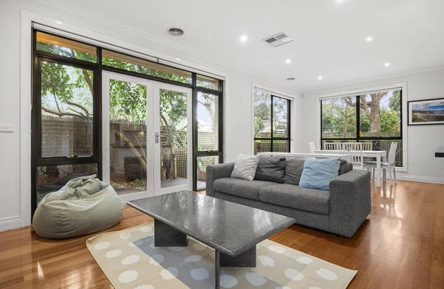 Spacious 3-Bed by Nature Reserve and Shops