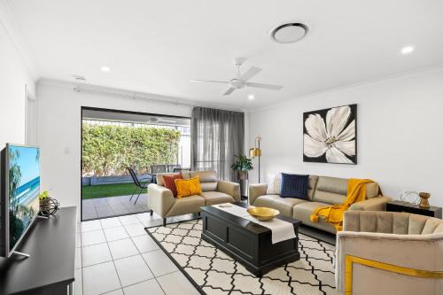 Spacious 3-Bed Family Home with a Private Pool