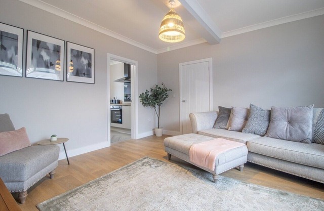 Spacious 3-Bed Home in Airdrie