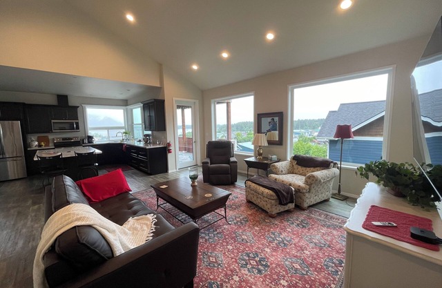 Spacious 3-bedroom, 2.5-bathroom - Molly Lane Rental