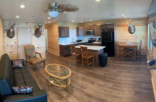 Spacious 3-Bedroom 2-Bath Houseboat in Venice for Rent