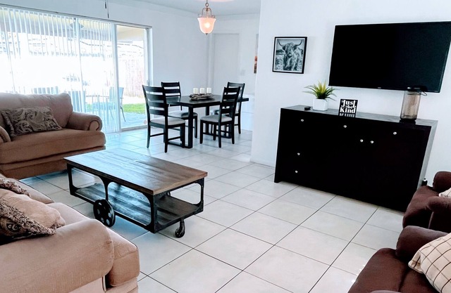 Spacious 3-bedroom home in a central location!