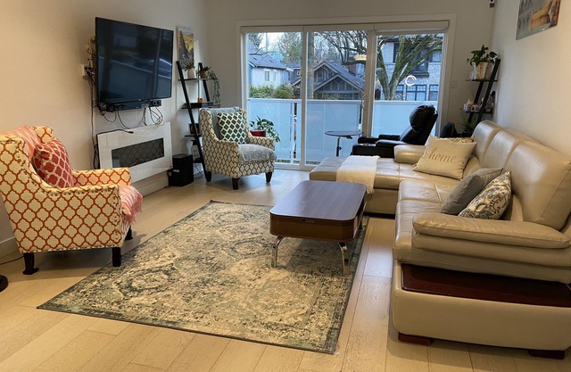 Spacious 3BA/2BA Retreat in the Heart of Vancouver