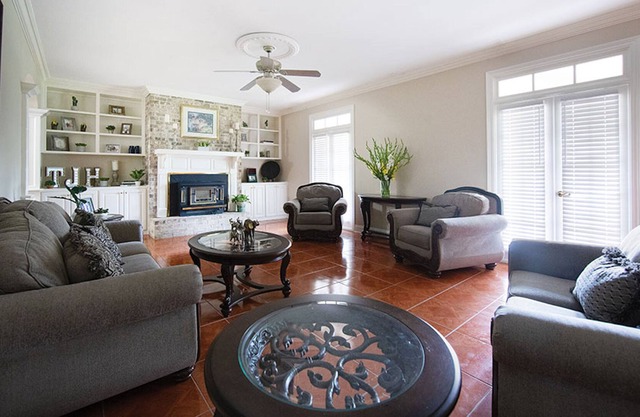 Spacious 3bedroom, sleeps 16, residential retreat