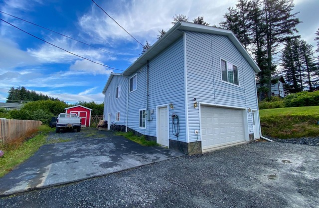 3 bedroom 3 bathroom house