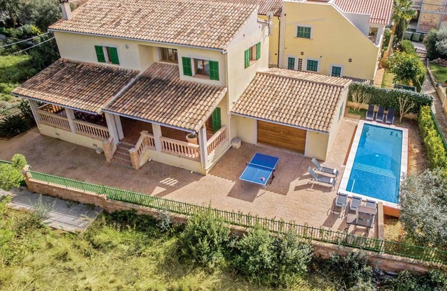 Villa de 4 camas con piscina recientemente renovada, tenis de mesa, altavoz Bluetooth y aire acondicionado