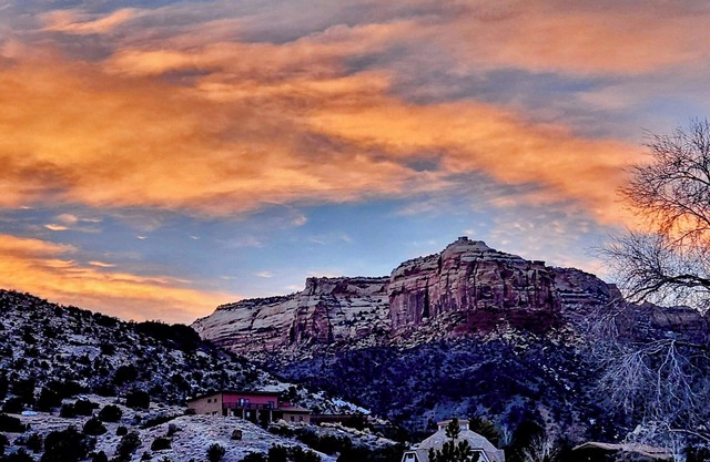 Spacious 4-bedroom house in Redlands, Grand Junction with Epic views.