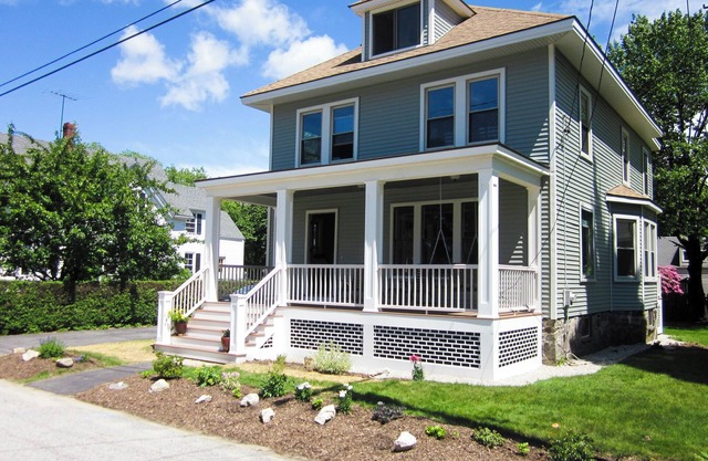 Spacious 4-bedroom house in nice South Portland with WiFi, AC
