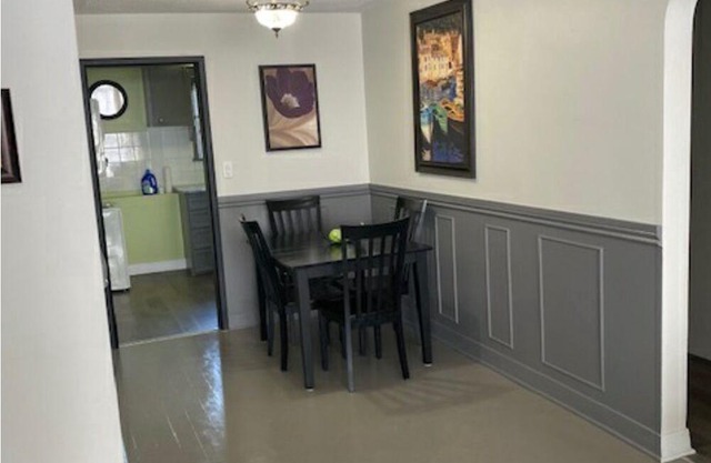 Spacious 4 bedroom apartment, fenced back yard, winter on property parking