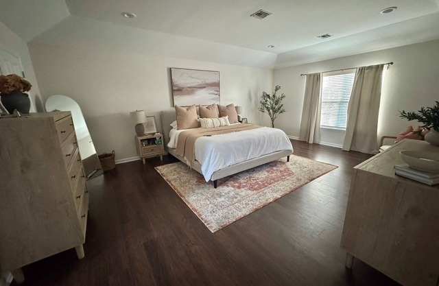 Spacious 4-bedroom house in tranquil Massapequa available for US Ryders Cup