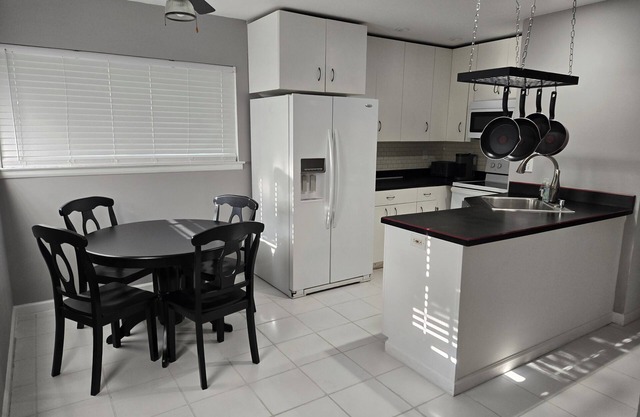 Spacious 4 bedroom house located 1.5 miles from Ohio State Football Stadium.