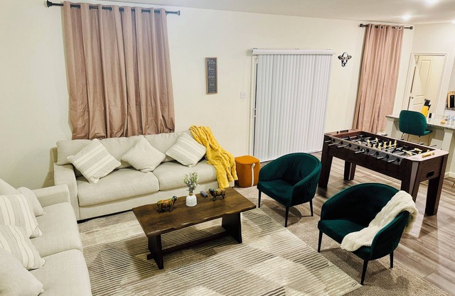 Spacious 4-bedroom house in serene Crowley with WiFi, AC