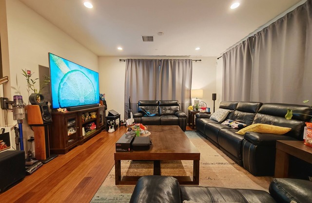 Spacious 4-bedroom townhome in Baldwin Park