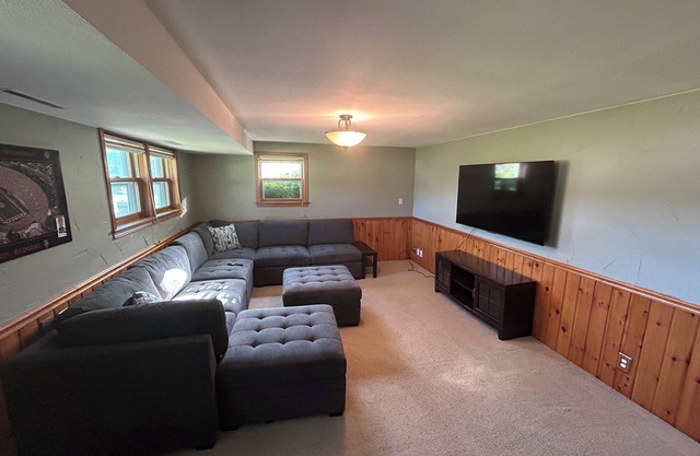 Spacious 4-bedroom house in delightful Sun Prairie with Theater Room!
