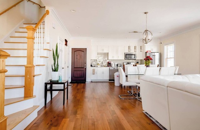 Spacious 4BR/4.5 BA Home Near Boston- Perfect for Groups and Family!