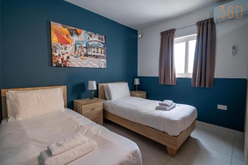 Spacious 4BR,4BATH with AC, Balcony, WIFI & Terrace by 360 Estates