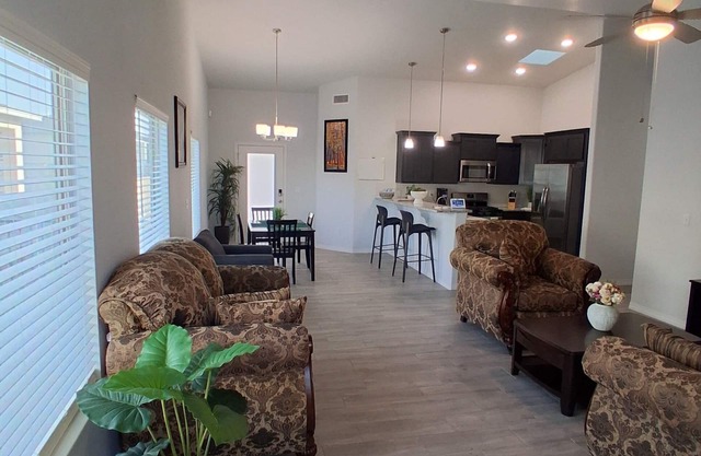 Spacious 4BR home in Santa Teresa with Wi-Fi, A/C, and comfort galore
