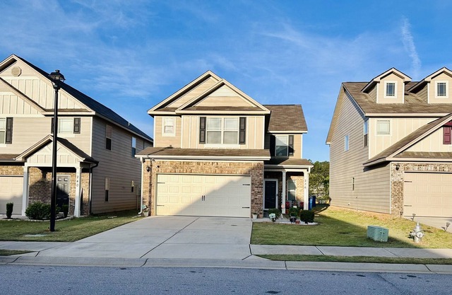 Spacious 4BR in Suburban Metro Atlanta