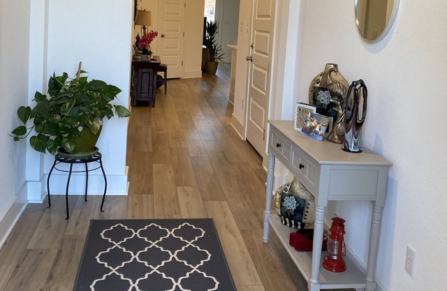 Spacious 5/4 Modern Home 🏡