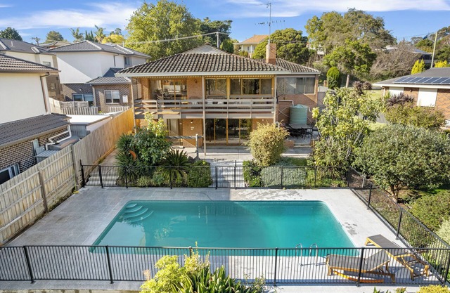 Spacious 5-Bedroom Home & Pool