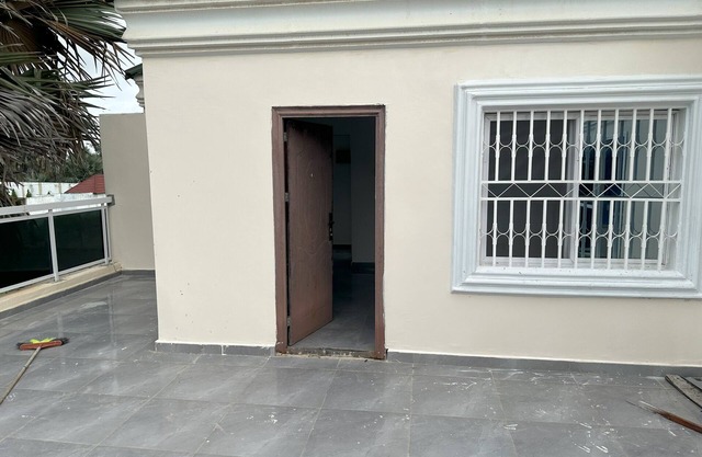 Spacious 5-bedroom house in awesome Sanyang/Keninding Saibal with AC, Washer