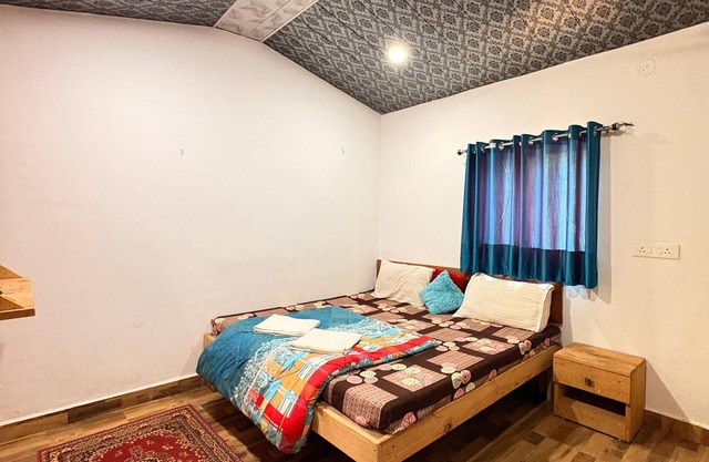 Spacious 5-bedroom cottages