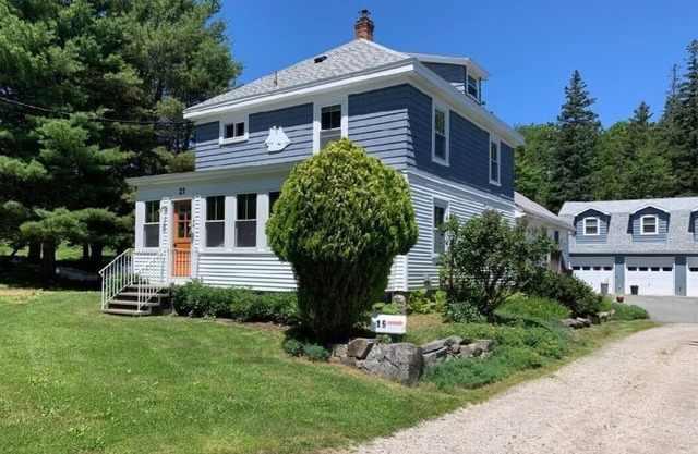 ¡Nuevo listado! Casa histórica del capitán de mar cerca de la costa y Acadia