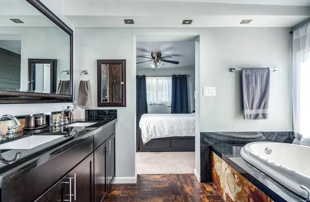 Spacious 5 Bedroom Scottsdale Residence