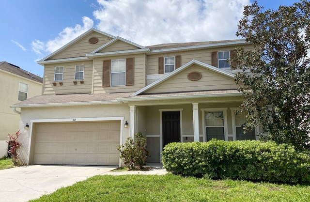 Enormes 5 camas con piscina privada. Familia amable!