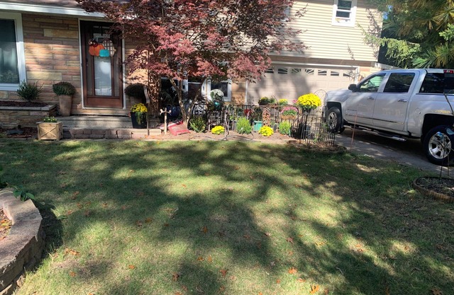 Spacious 6-bedroom house with WiFi, AC in marvelous Norton Shores