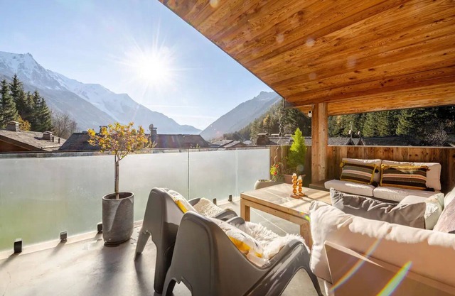 Spacious 6-bedroom chalet in fabulous Chamonix with fitness room, sauna, hammam,