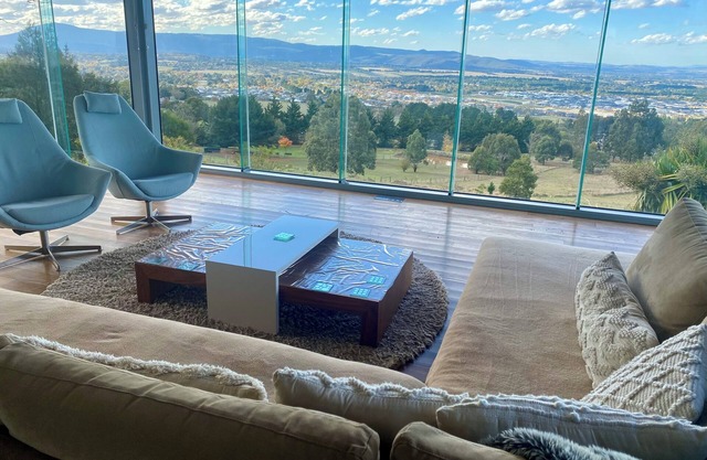 Casa de campo moderna: Panorámica Macedon Ranges / ciudad / vistas a la bahía + Wifi Netflix Linen