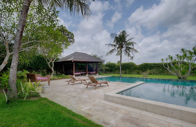 Villa de 6 dormitorios en Ketewel / Gianyar;