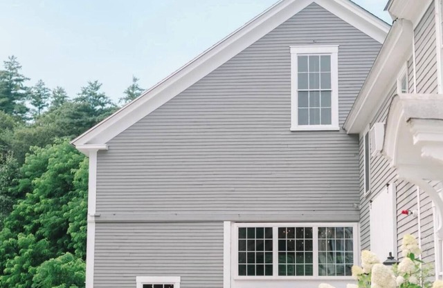 Spacious 7-bedroom Historic Country Inn near Concord