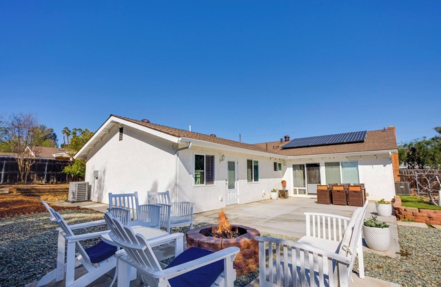 Spacious 7-bedroom house in quiet neighborhood