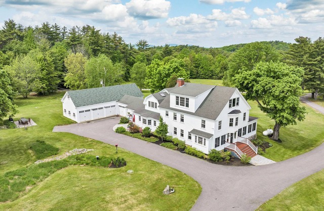 Spacious 7-bedroom house in tranquil Wolfeboro