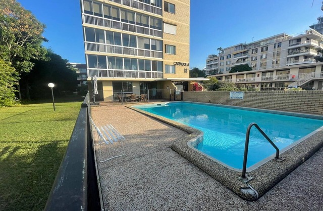 Spacious +7 Guest Beachfront Unit