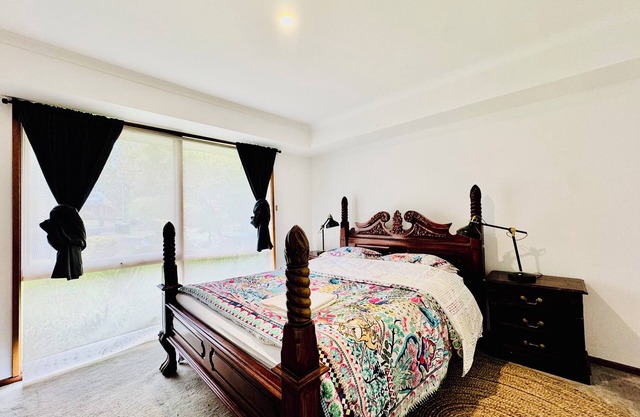 Spacious 7BR Dual Living Home with Two Kitchens