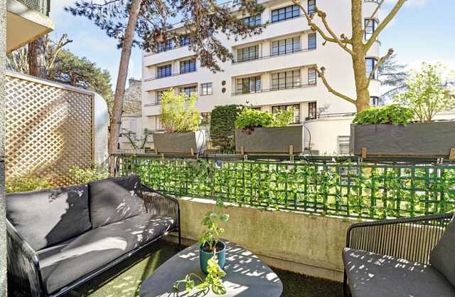 Spacious apartment with outside Boulogne Roland Garros-3 bedrooms -2 bathrooms parking