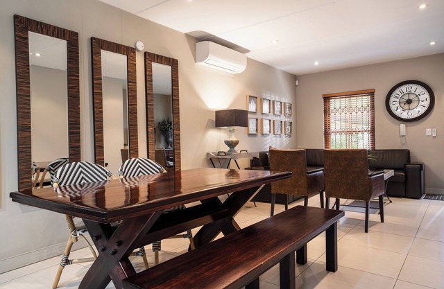 Magnífico amplio apartamento de dos habitaciones en el centro de Stellenbosch