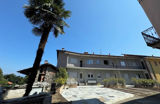Spacious and bright apartment with parking space, high speed wi-fi and balcony!