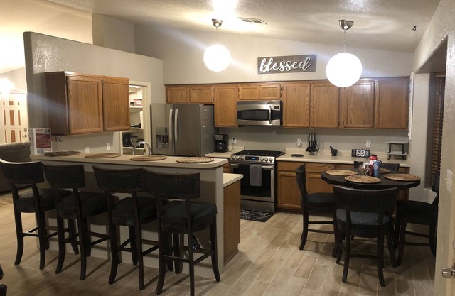 Spacious and centralized, 5-15 minutes from most local things