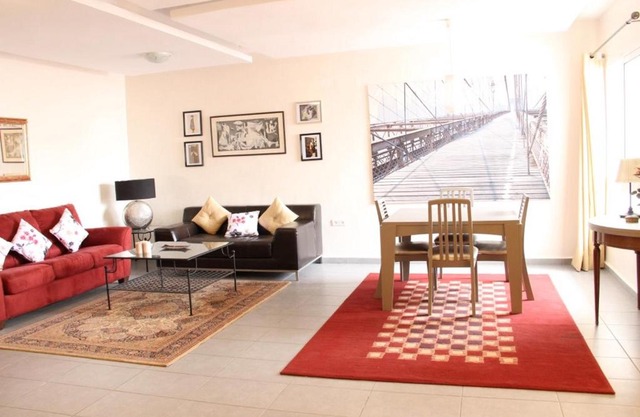 Spacious and comfortable apartment with pool