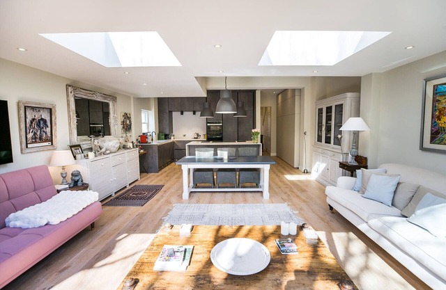 Spacious and luxurious swanky London pad perfectly located for exploring London