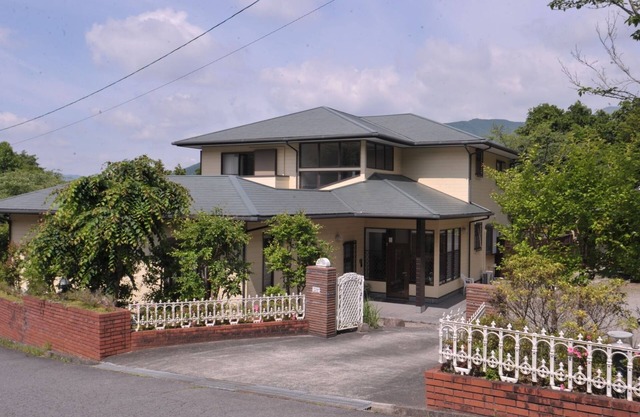 Spacious and spacious - Tomomi Sanso / Yufu Ōita