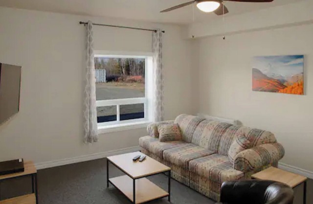 Spacious and spotless three-bedroom suite with full kitchen and livingroom.