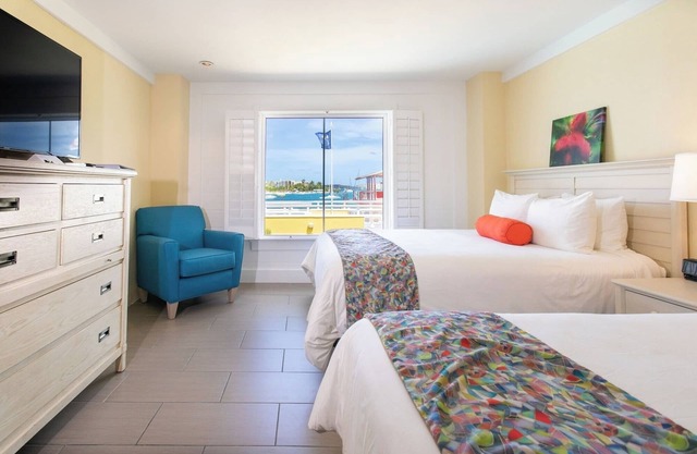Spacious and Stylish Room Ideal for Family Getaways Near the Boardwalk and Fun